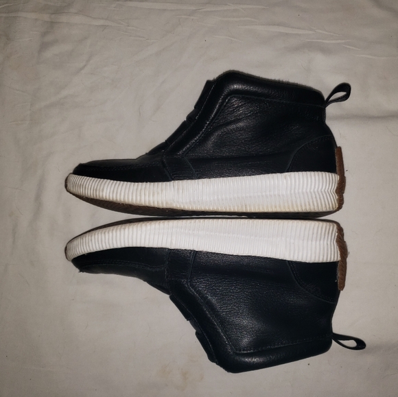 Sorel Black Leather Athletic Booties - Picture 3 of 11